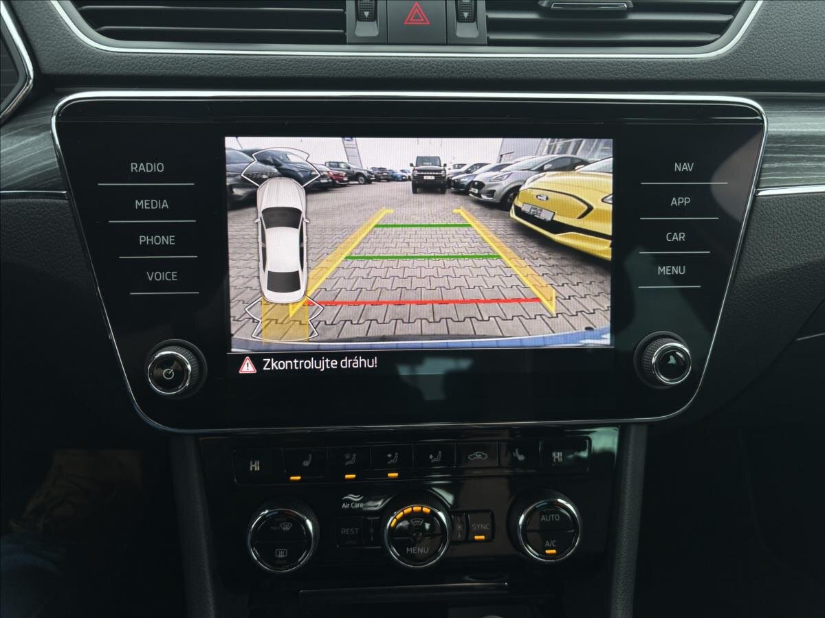 Škoda Superb Sedan / Limuzína 2,0 l 147 kw