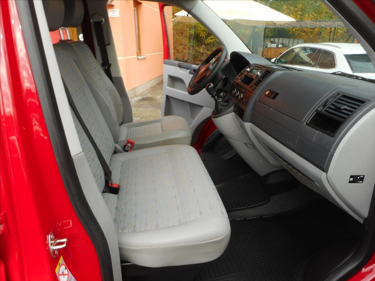 Volkswagen Transporter Valník 2,0 l 75 kw