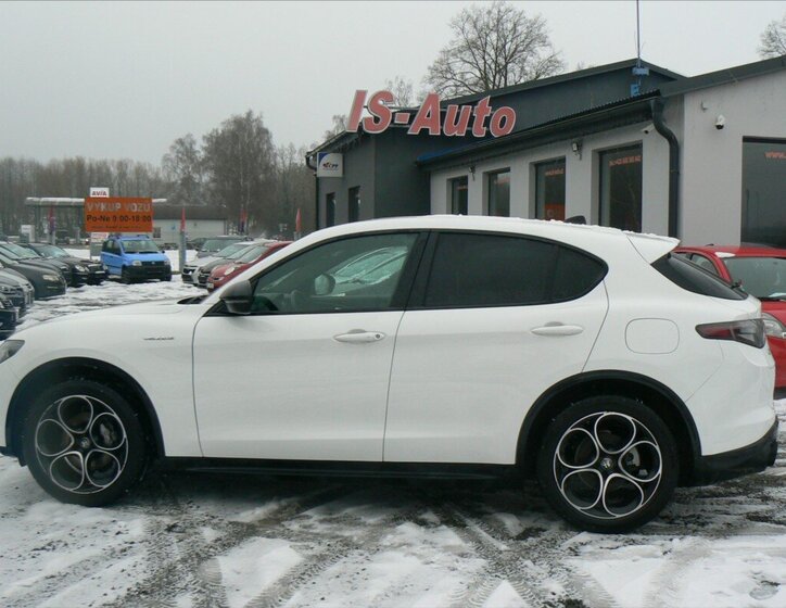 Alfa Romeo Stelvio SUV 2,1 l 154 kw