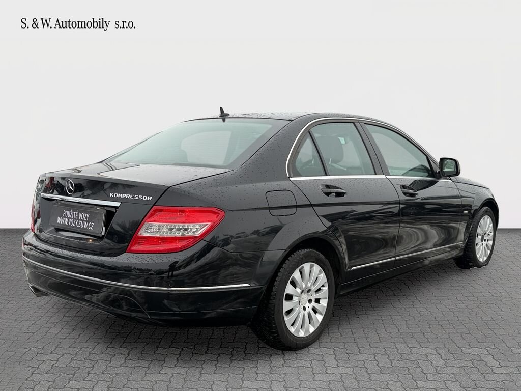 Mercedes-Benz Třídy C Sedan 1,8 l 135 kw