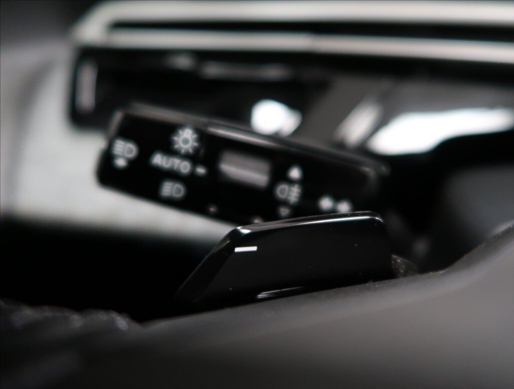 Peugeot 3008 SUV / Terénní 1,2 l 100 kw