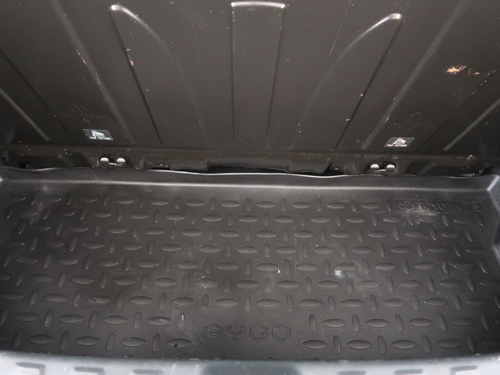 Toyota Aygo Hatchback 998,0 53 kw