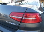 Volkswagen Passat 10