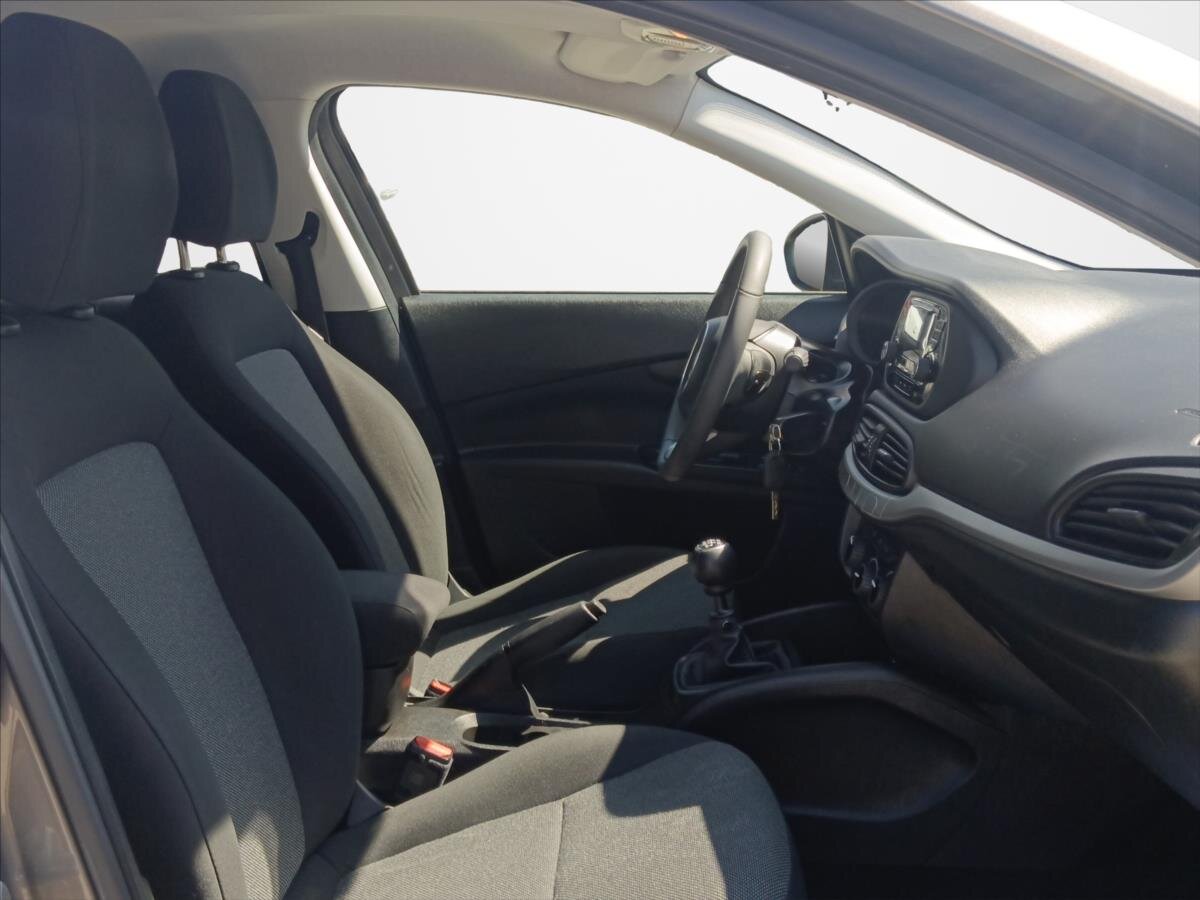Fiat Tipo Hatchback 1,4 l 70 kw