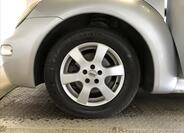 Volkswagen New Beetle 28