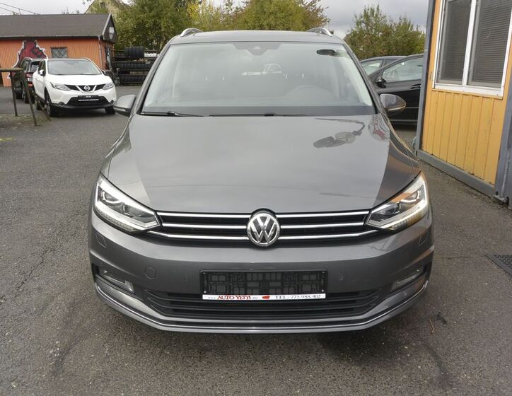 Volkswagen Touran 2
