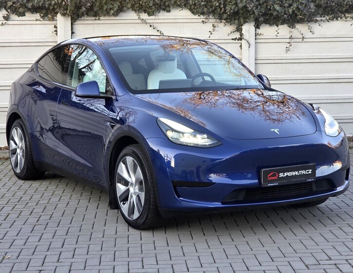 Tesla Model Y SUV / Terénní 0,0 220 kw
