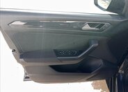 Volkswagen T-Roc SUV / Terénní 1,5 l 110 kw