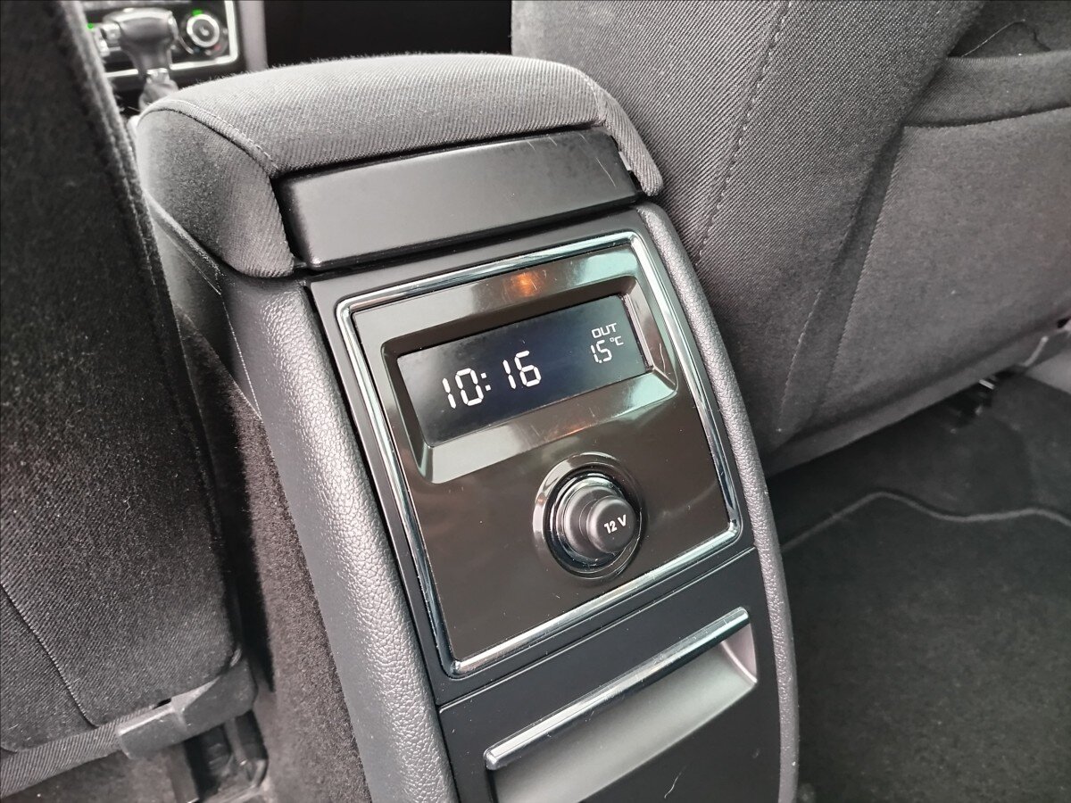 Škoda Superb Kombi 2,0 l 103 kw