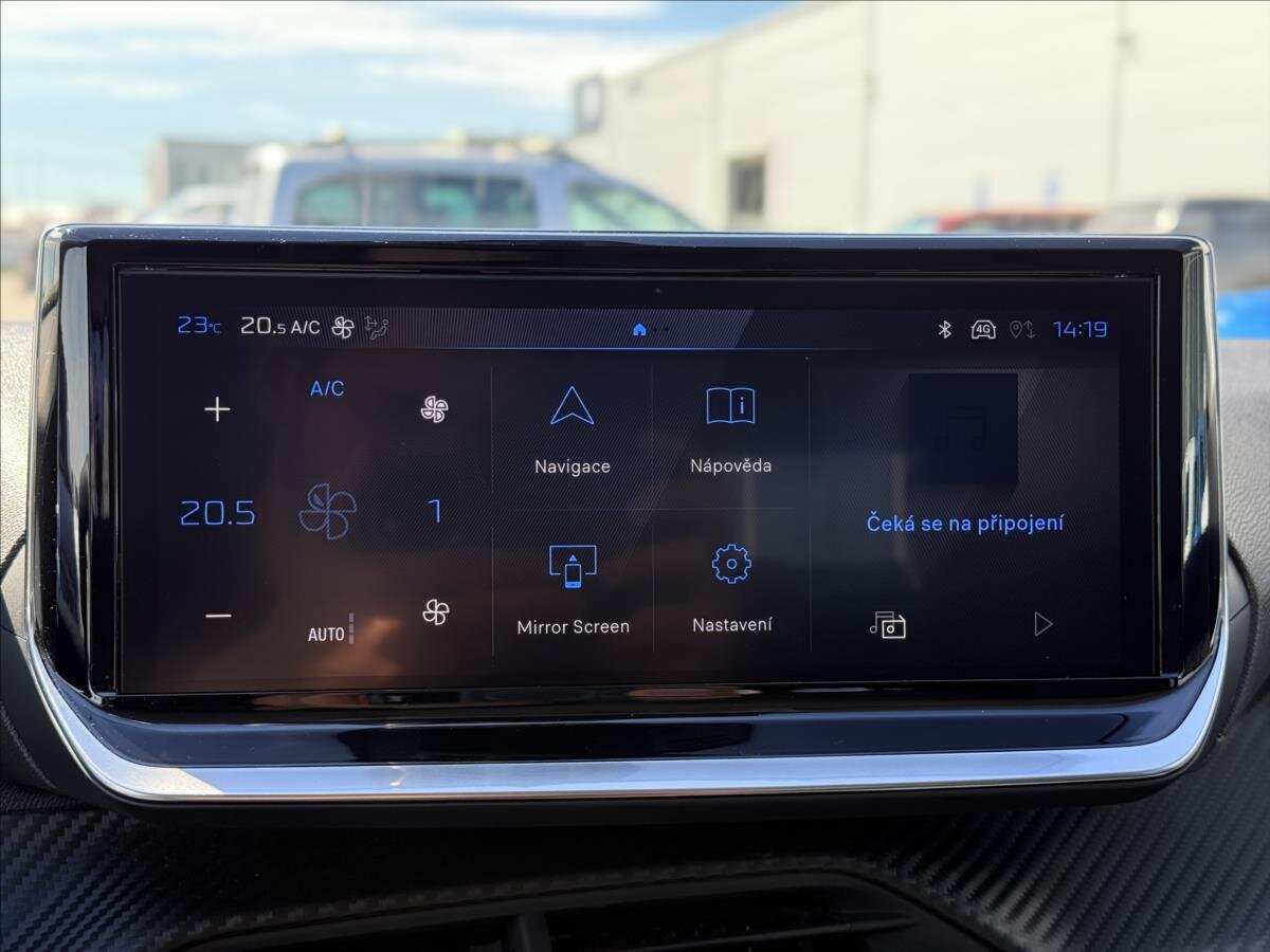 Peugeot 208 Hatchback 1,2 l 74 kw