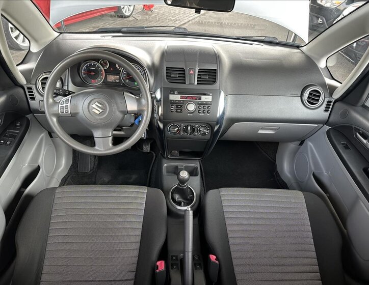 Suzuki SX4 Hatchback 1,6 l 88 kw