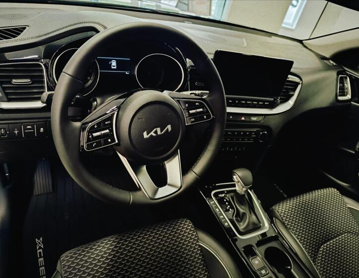 KIA XCeed 7