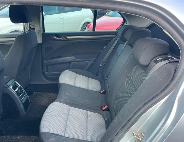 Škoda Superb Sedan / Limuzína 1,8 l 118 kw