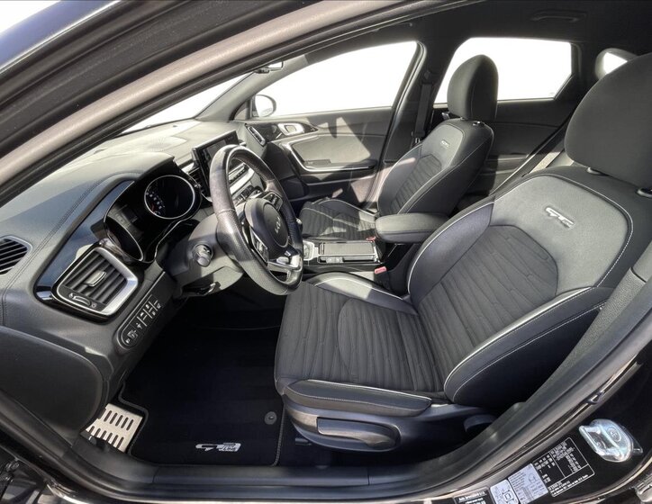 KIA ProCeed Hatchback 1,5 l 118 kw