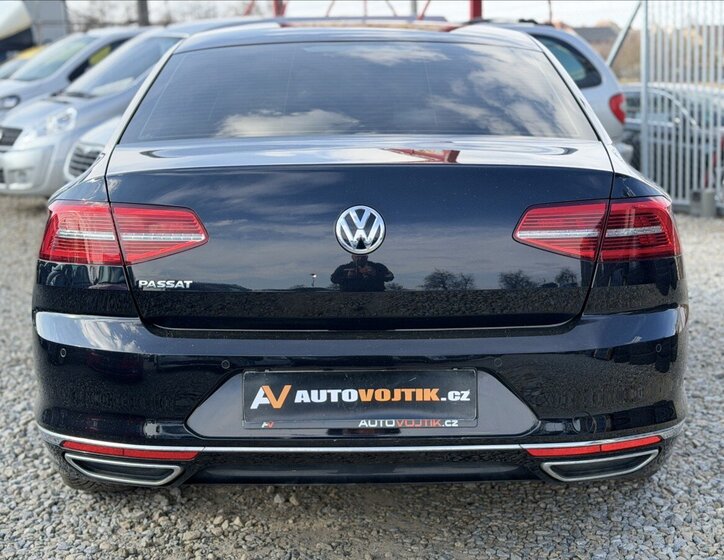 Volkswagen Passat Sedan / Limuzína 2,0 l 110 kw
