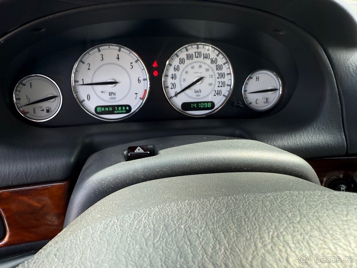 Chrysler 300M Sedan / Limuzína 3,5 l 185 kw