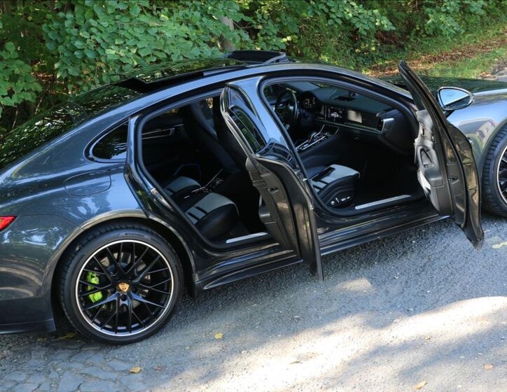 Porsche Panamera 64