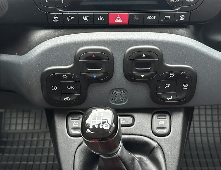 Fiat Panda Hatchback 875,0 63 kw