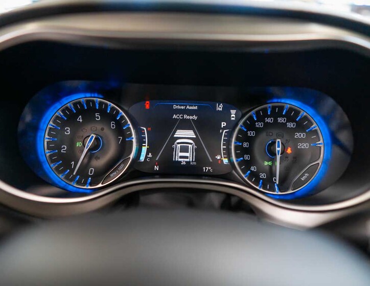 Chrysler Pacifica 25