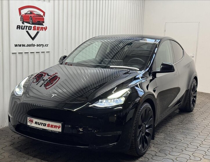 Tesla Model Y SUV 0,0 393 kw