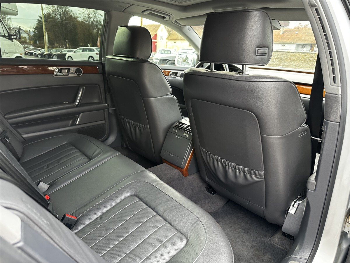 Volkswagen Phaeton Sedan 3,0 l 176 kw