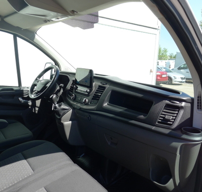 Ford Transit Custom 10