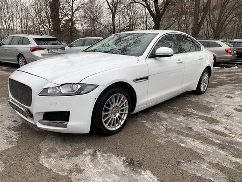 Jaguar XF Sedan 2,0 l 132 kw