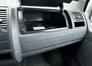 Volkswagen Caravelle 27