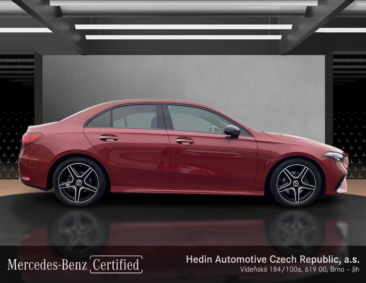 Mercedes-Benz Třídy A Sedan 1,3 l 100 kw