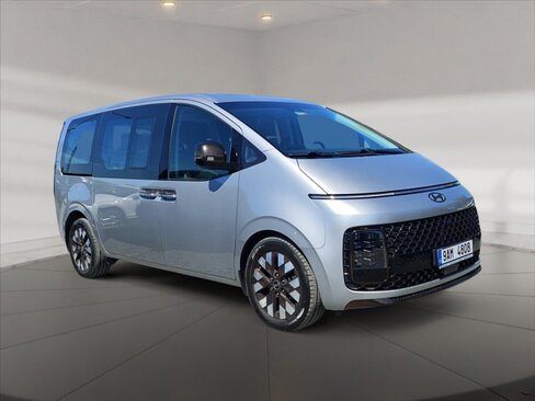 Hyundai Staria MPV 2,2 l 130 kw