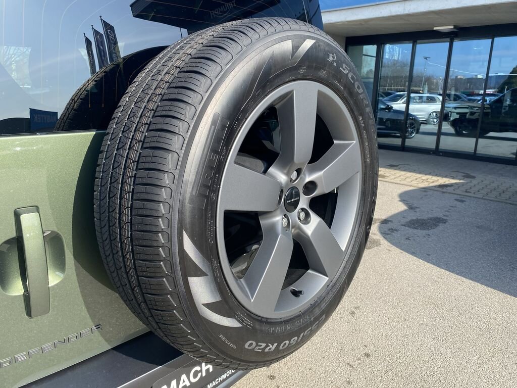 Land Rover Defender SUV / Terénní 3,0 l 258 kw