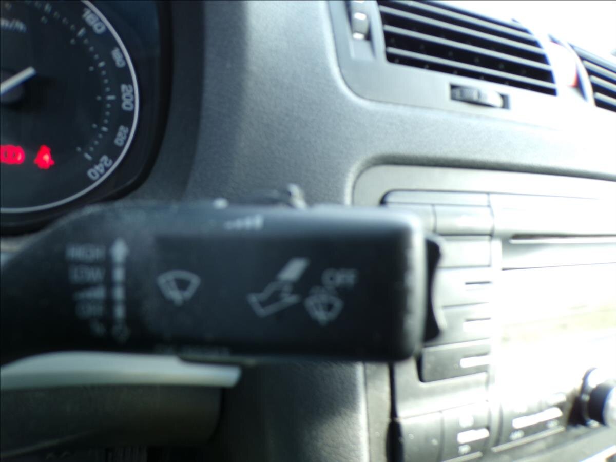 Škoda Octavia Sedan / Limuzína 1,8 l 118 kw