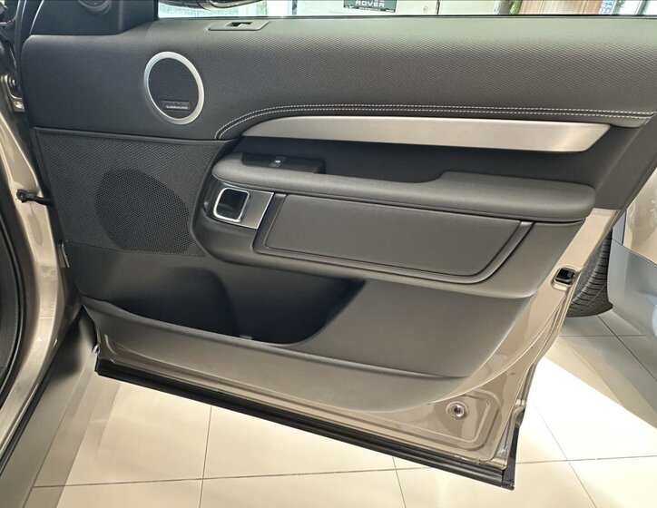 Land Rover Discovery SUV 3,0 l 257 kw