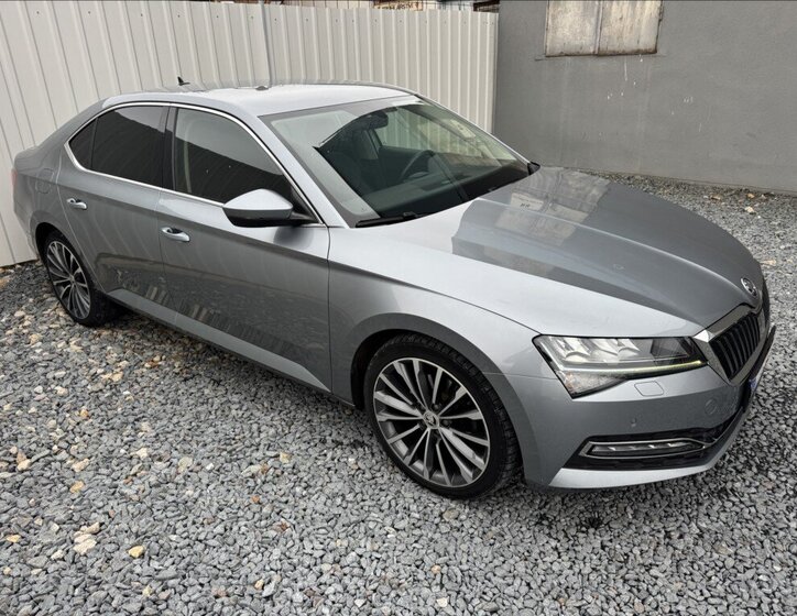 Škoda Superb Sedan / Limuzína 2,0 l 110 kw