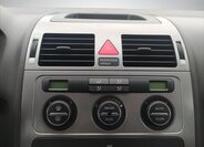 Volkswagen Touran Kombi 1,9 l 77 kw
