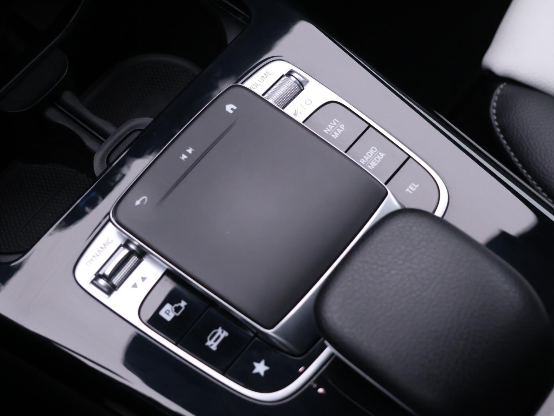 Mercedes-Benz Třídy A Hatchback 1,3 l 120 kw