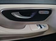 Mercedes-Benz Třídy V 12