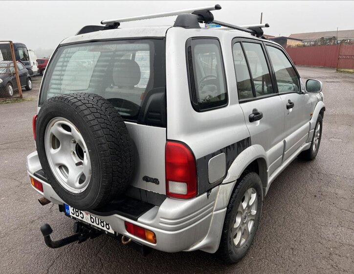 Suzuki Grand Vitara 6