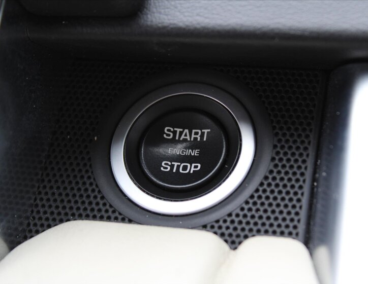 Land Rover Range Rover Sport SUV / Terénní 3,0 l 225 kw