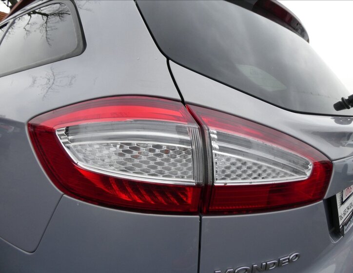 Ford Mondeo Kombi 1,6 l 85 kw