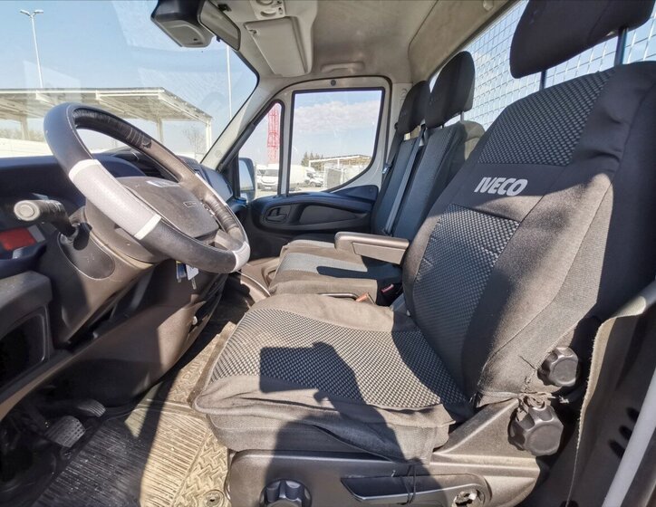 Iveco Daily Valník 2,3 l 100 kw