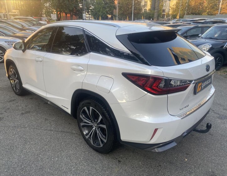 Lexus RX 5