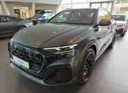 Audi Q8 1