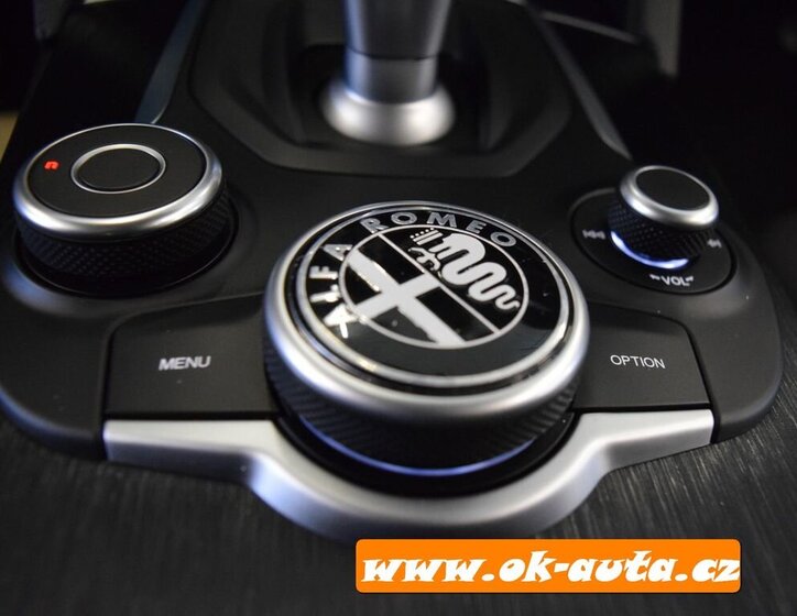 Alfa Romeo Stelvio SUV / Terénní 0,0 150 kw