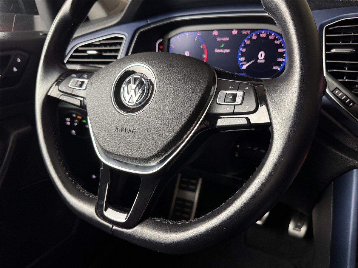 Volkswagen T-Roc SUV / Terénní 1,5 l 110 kw