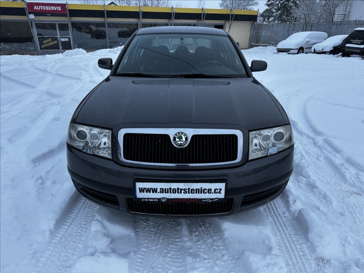 Škoda Superb Sedan 2,0 l 103 kw
