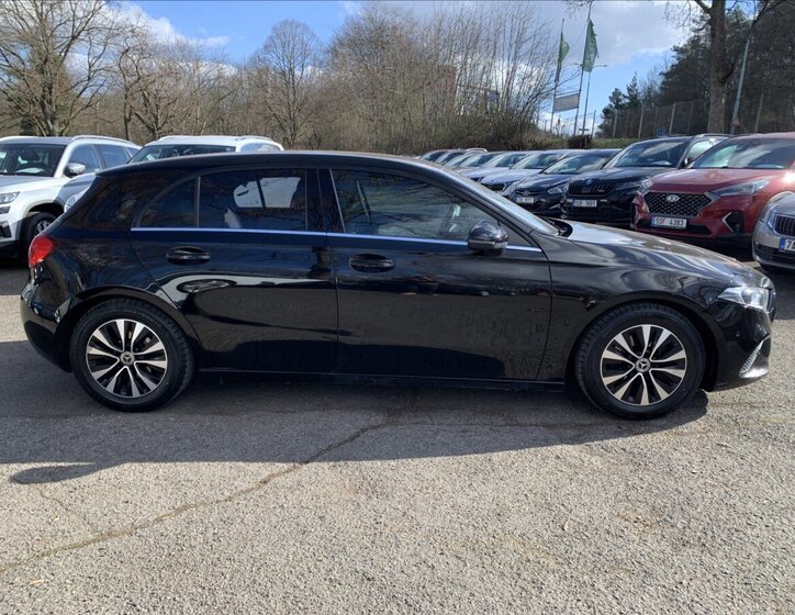 Mercedes-Benz Třídy A Hatchback 1,3 l 120 kw
