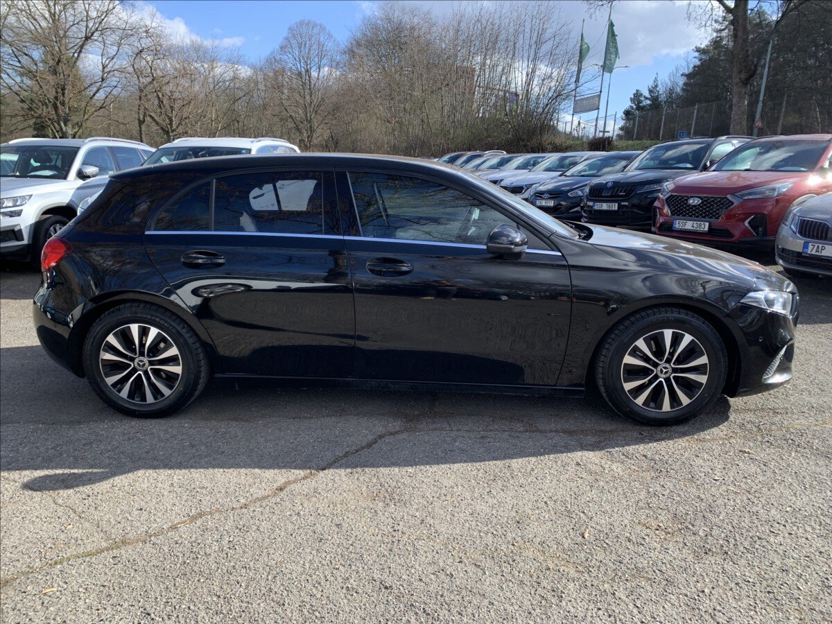 Mercedes-Benz Třídy A Hatchback 1,3 l 120 kw