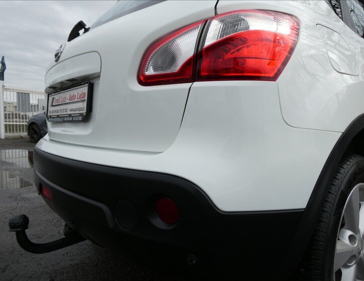 Nissan Qashqai SUV 2,0 l 104 kw