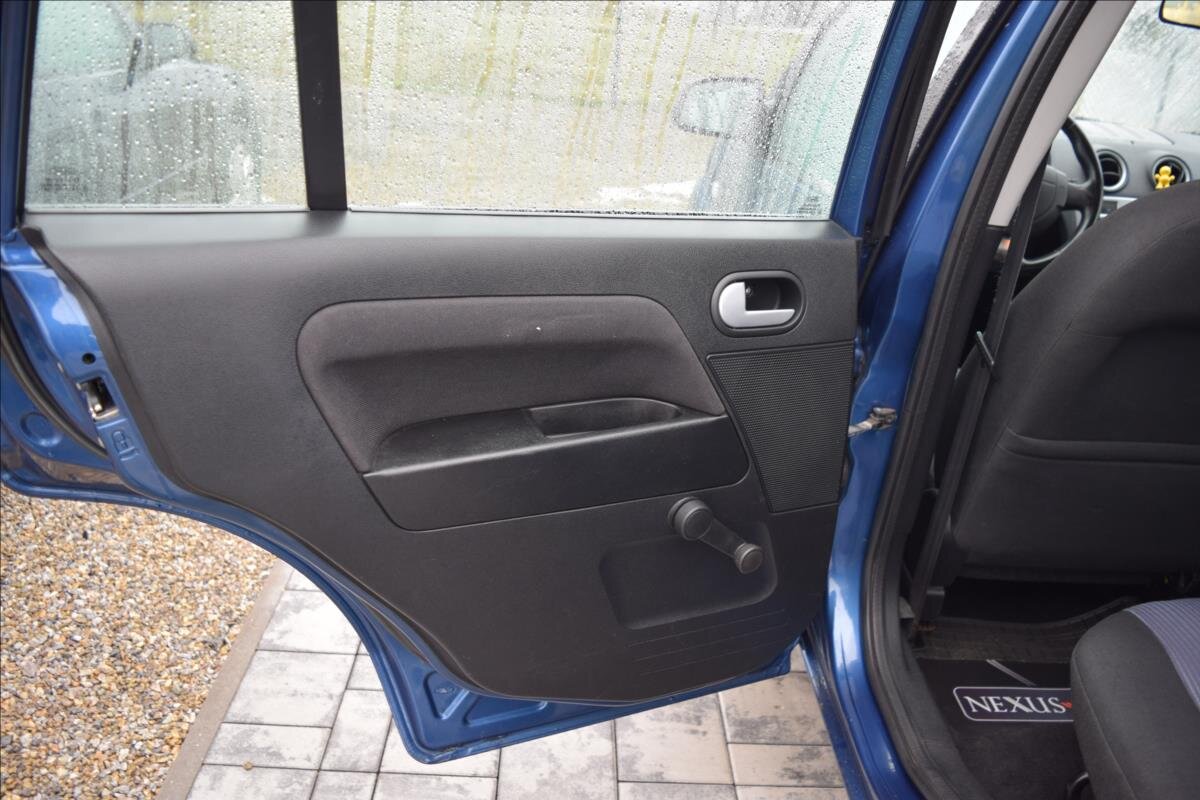 Ford Fusion Kombi 1,4 l 59 kw